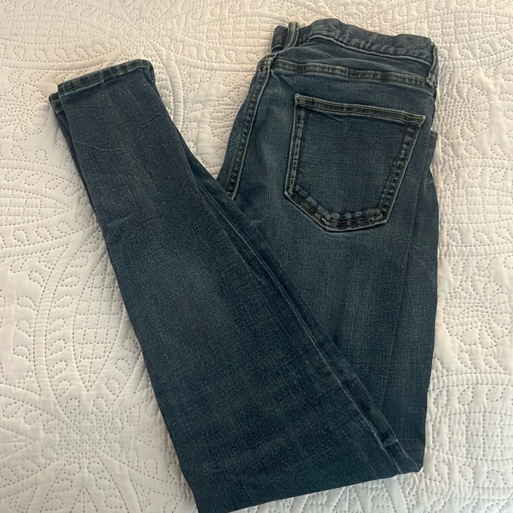 Men’s slim fit old navy jeans